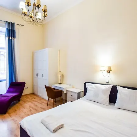 Saint Elisabeth Apartment