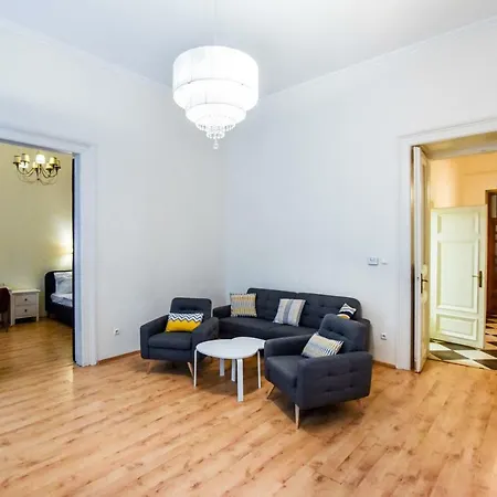 Saint Elisabeth Apartment